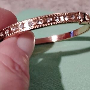 Gold tone bracelet
